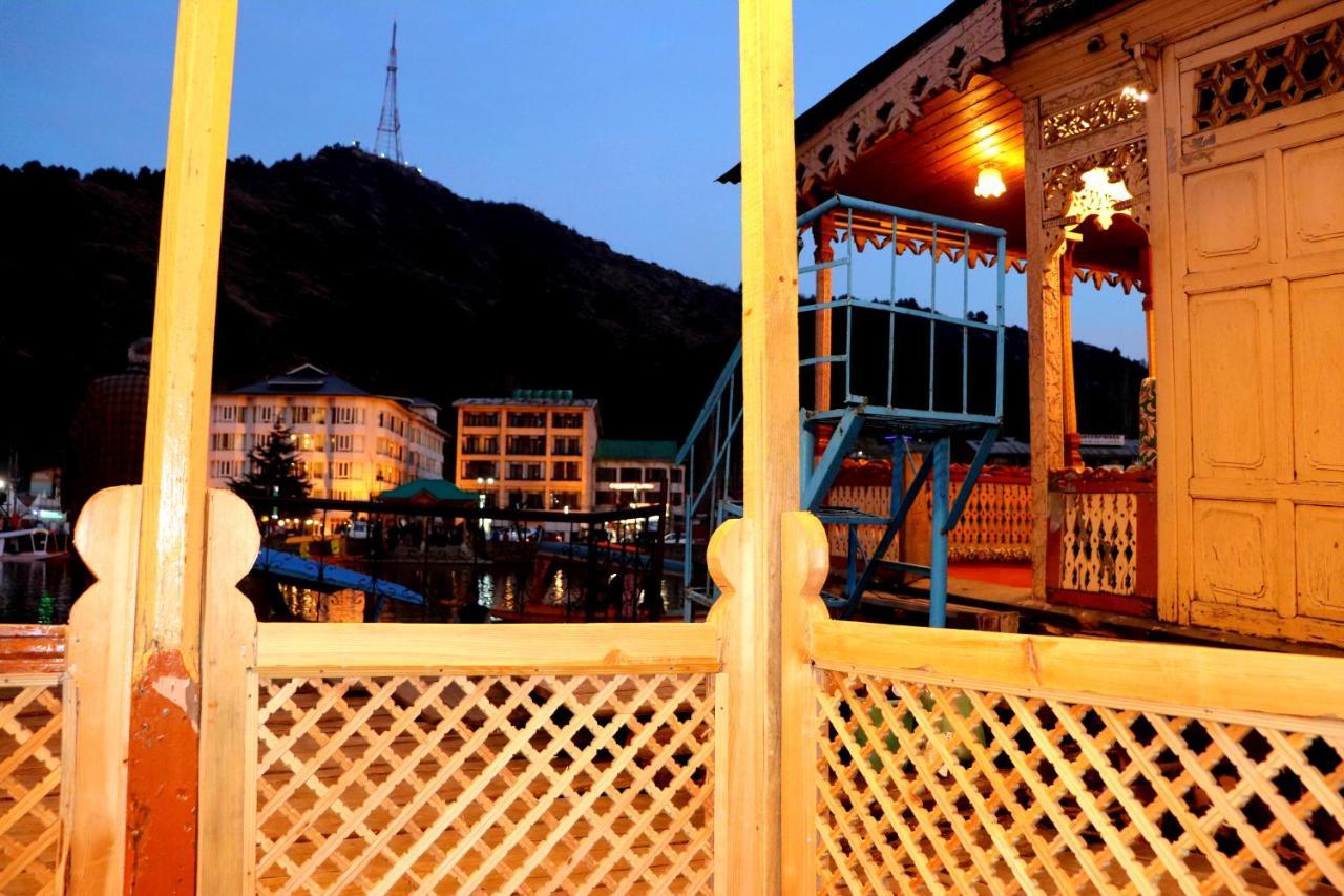 House Boat New Pala Palace Srīnagar 외부 사진