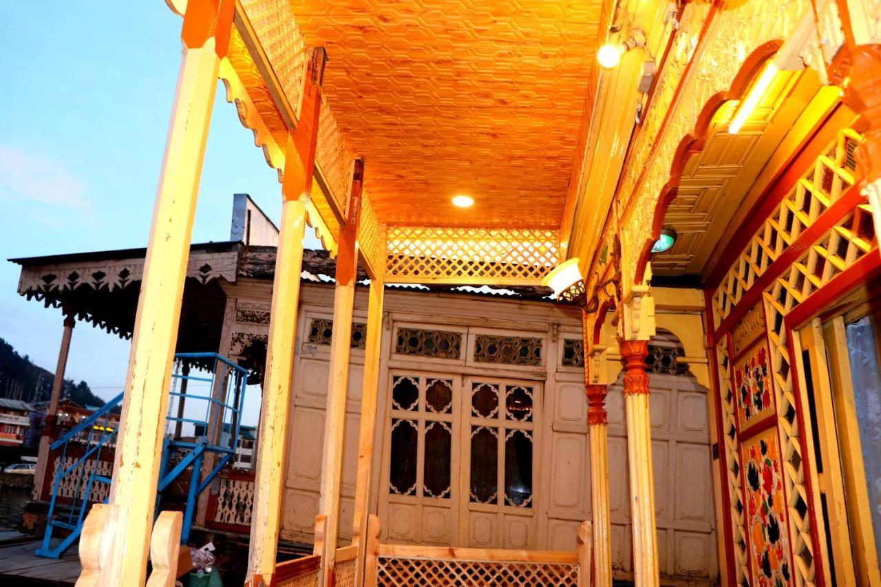 House Boat New Pala Palace Srīnagar 외부 사진
