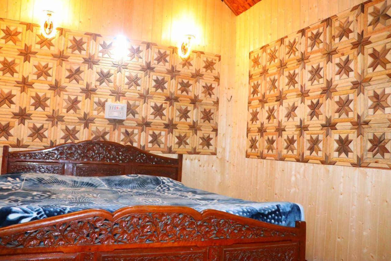 House Boat New Pala Palace Srīnagar 외부 사진