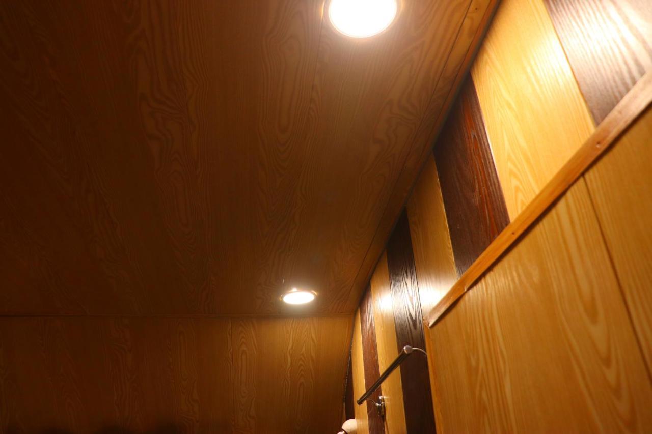 House Boat New Pala Palace Srīnagar 외부 사진