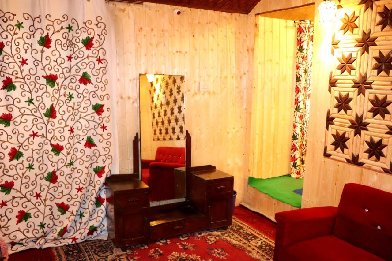 House Boat New Pala Palace Srīnagar 외부 사진