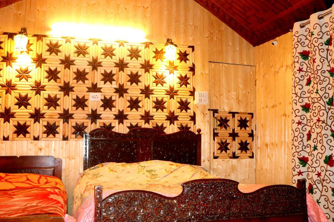 House Boat New Pala Palace Srīnagar 외부 사진