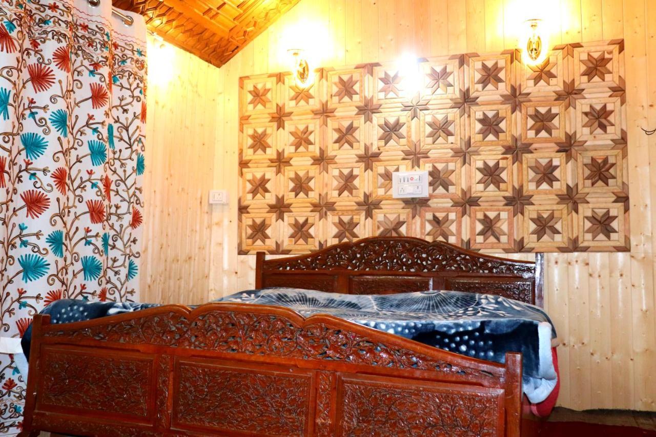 House Boat New Pala Palace Srīnagar 외부 사진