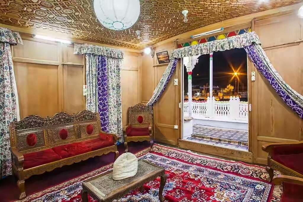 House Boat New Pala Palace Srīnagar 외부 사진