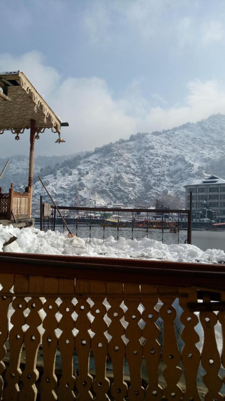House Boat New Pala Palace Srīnagar 외부 사진